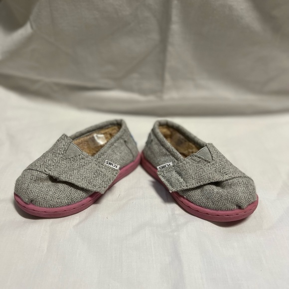 Tiny Alpargata Woven Toms - Picture 1 of 6
